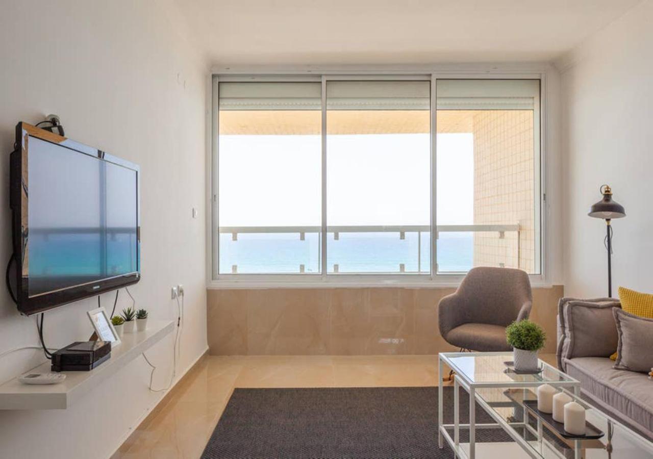 Апартаменты O&O Group-Exciting Beach View Best Loc Bat-Yam 3Br Бат-Ям Экстерьер фото